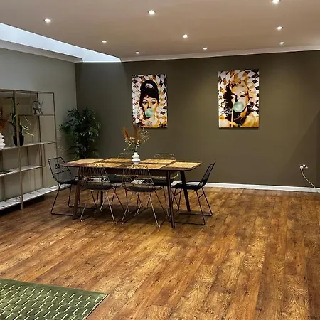 Aldo'S 2 Bedroom Townhouse London N1 Экстерьер фото